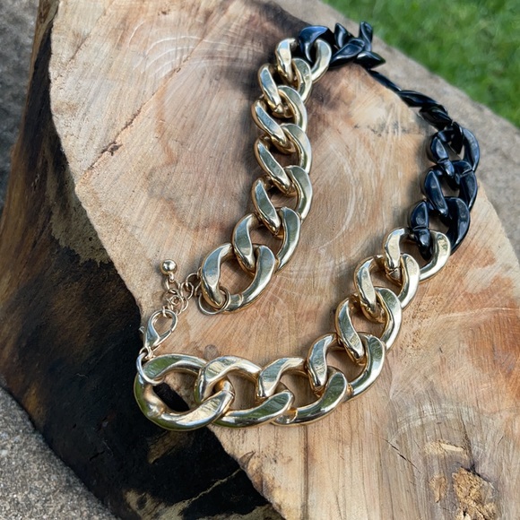 Necklace - Picture 3 of 4